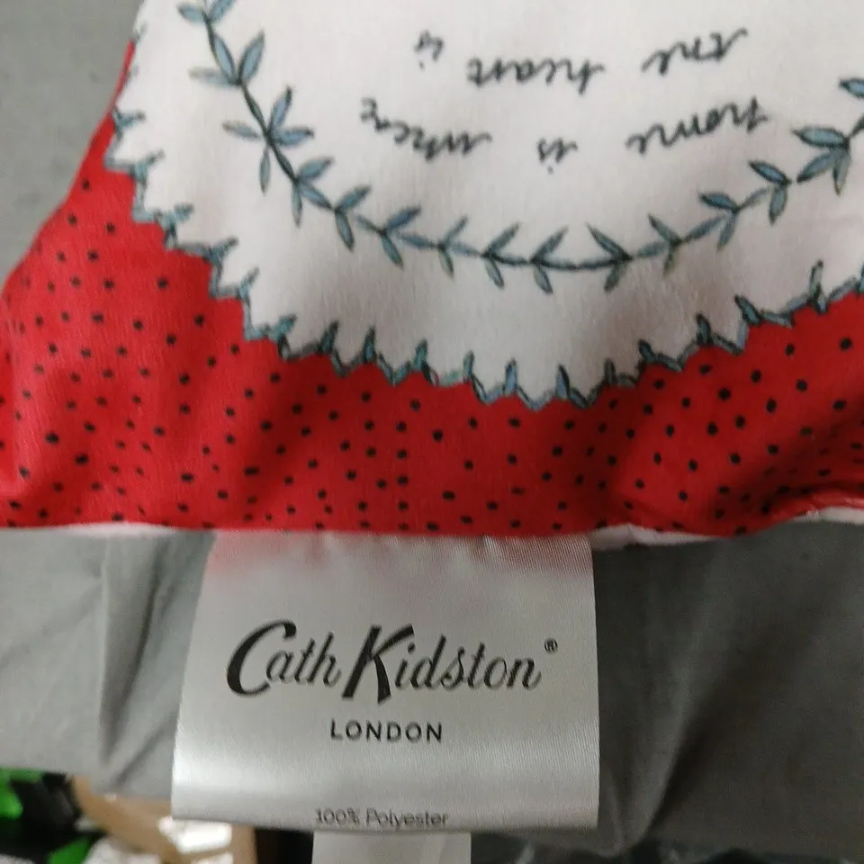 CATH KIDSTON CUSHION – FLORAL PATTERN, 100% POLYESTER