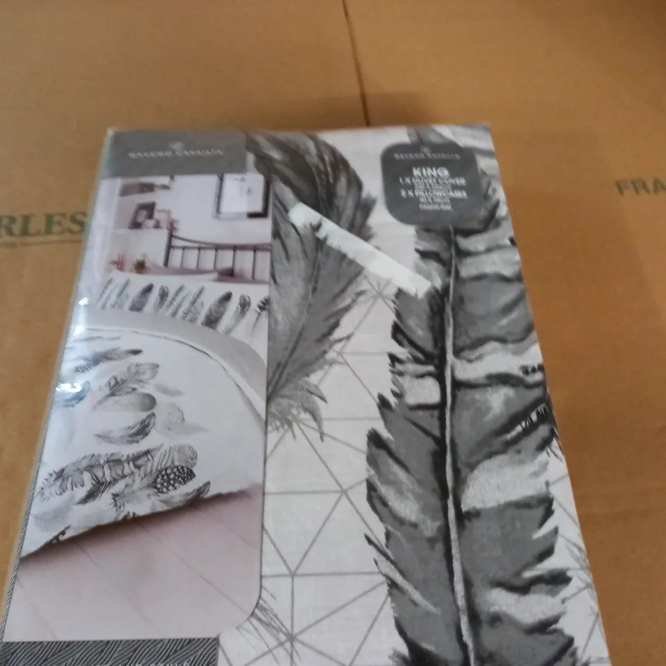 GAVEND CAVAILIA FEATHERS DUVET SET - KING