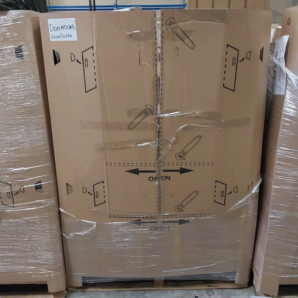 PALLET OF ASSORTED ITEMS INCLUDING: DIGITAL AIR FRYER, ELECTRIC BLANKET, RETRACTABLE SAFETY GATE, WICKER BASKET, DIMMABLE LED LIGHT