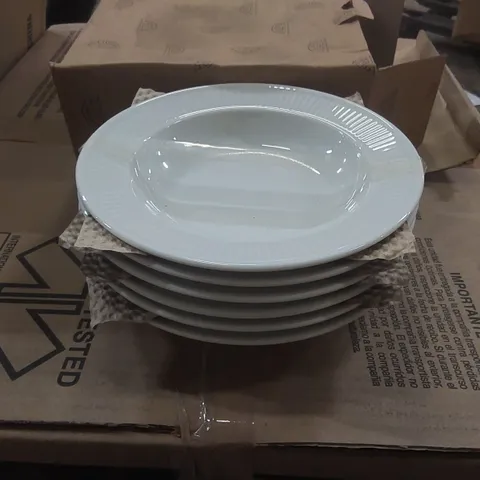 BOX CONTAINING APPROXIMATELY 6x BRAND NEW PILLIVUYT PLISSÉ DEEP PLATES Ø22CM