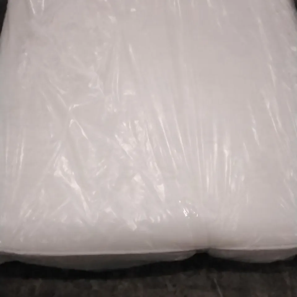 AIR SPRUNG QUILTED MATTRESS 139CM X 193CM 