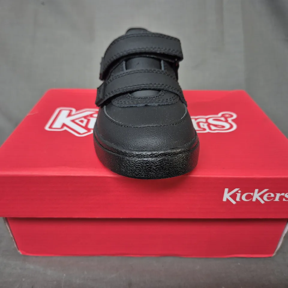 BOXED PAIR OF KICKERS SHOES IN BLACK EU SIZE 27