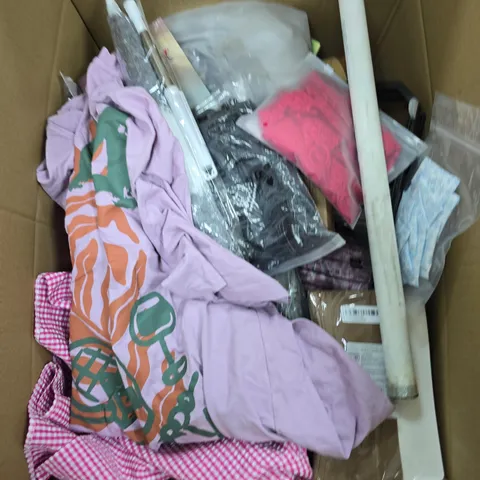 LARGE BOX OF APPROX 25 ASSORTED ITEMS