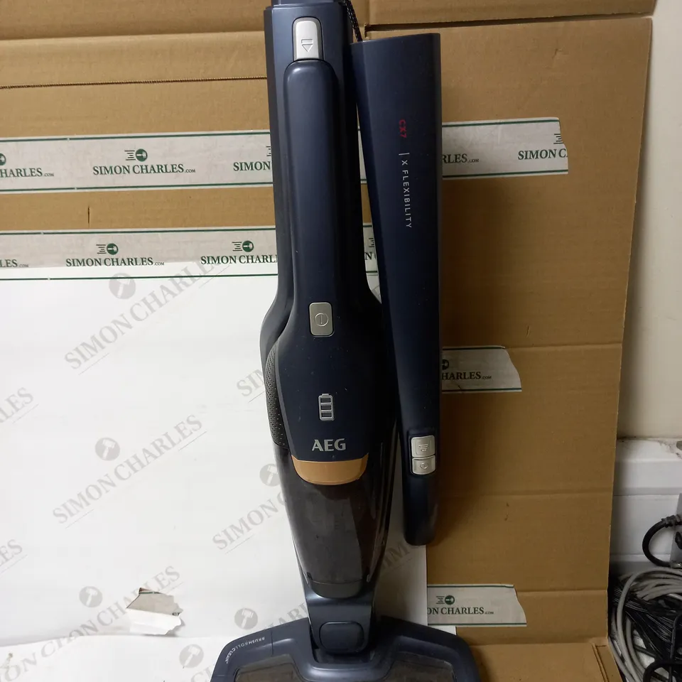 AEG CX7-2-I360 CORDLESS 2-IN-1 STICK VACUUM CLEANER