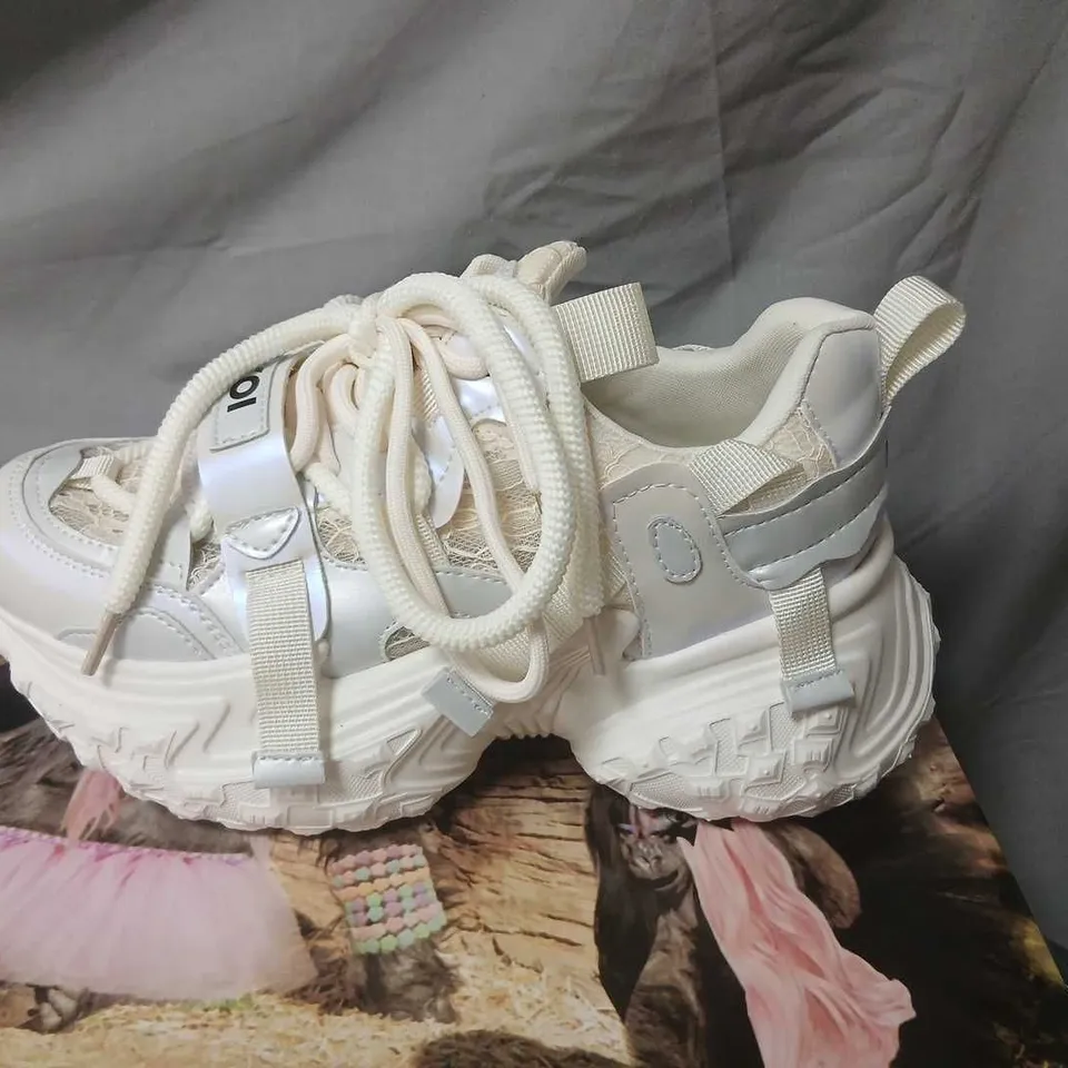 KOI FROZEN SHORES MEGA CHUNKY TRAINERS - VANILLA, UK7