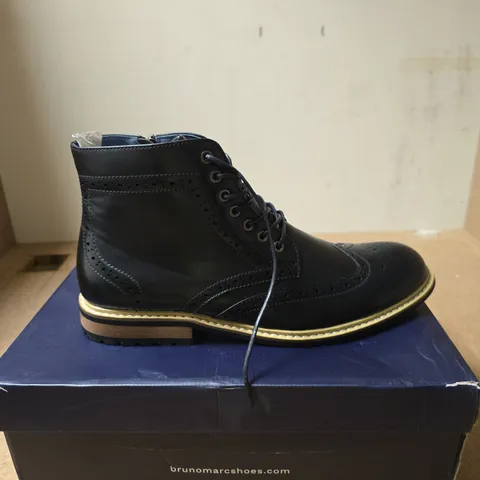 BRUNO MARC BERGEN 01 BLACK BOOTS UK 8.5 BOXED