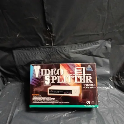 4x VIDEO SPLITTER – BOXED AV ACCESSORY