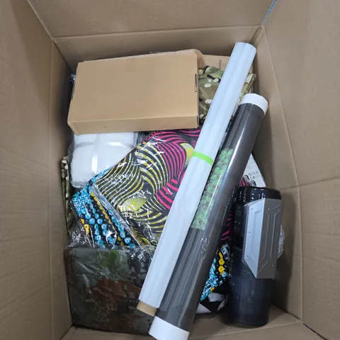 BOX OF APPROXIMATELY 20 ASSORTED ITEMS TO INCLUDE: POWER STRIP