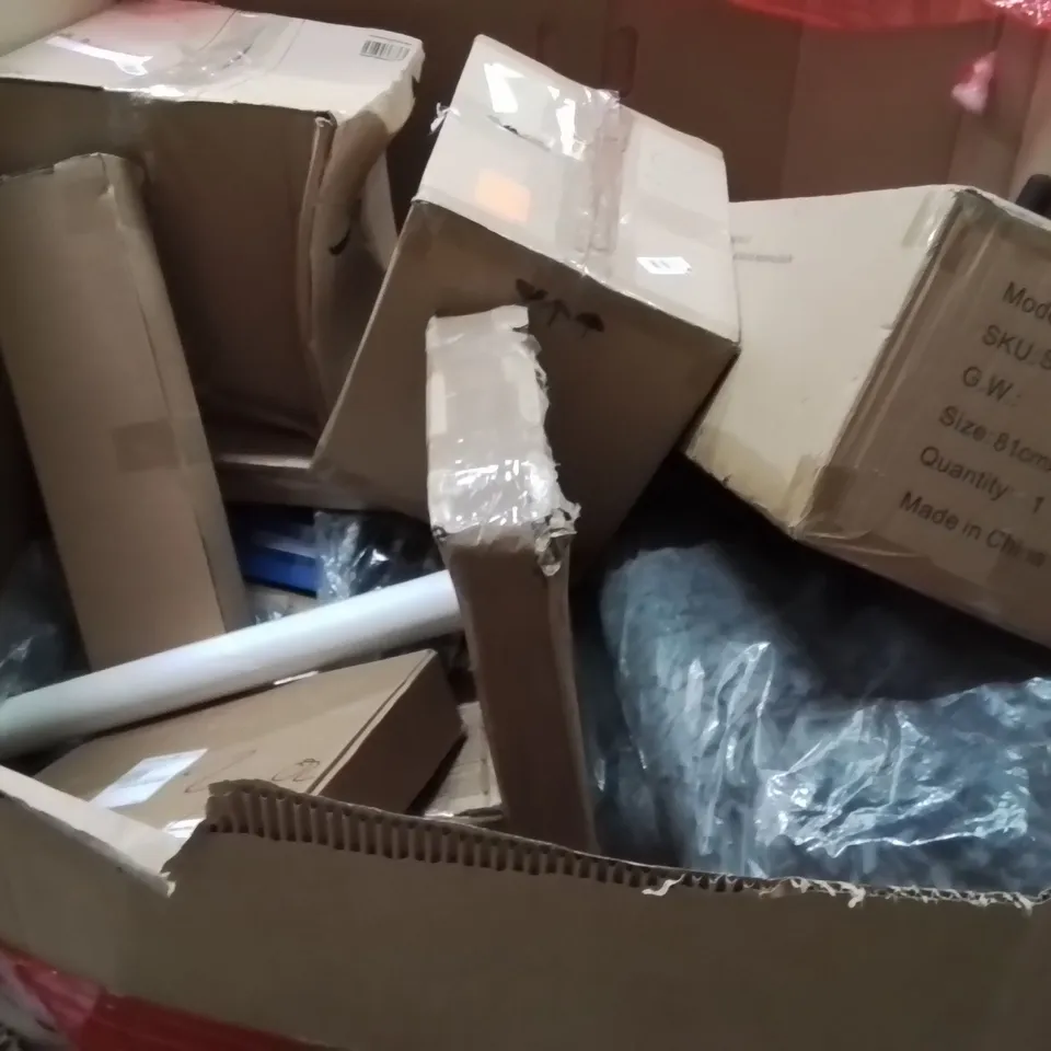 PALLET OF ASSORTED HOUSEHOLD GOODS AND PRODUCTS TO INCLUDE;STEP STOOL,VACUUM STAND,METAL DESK