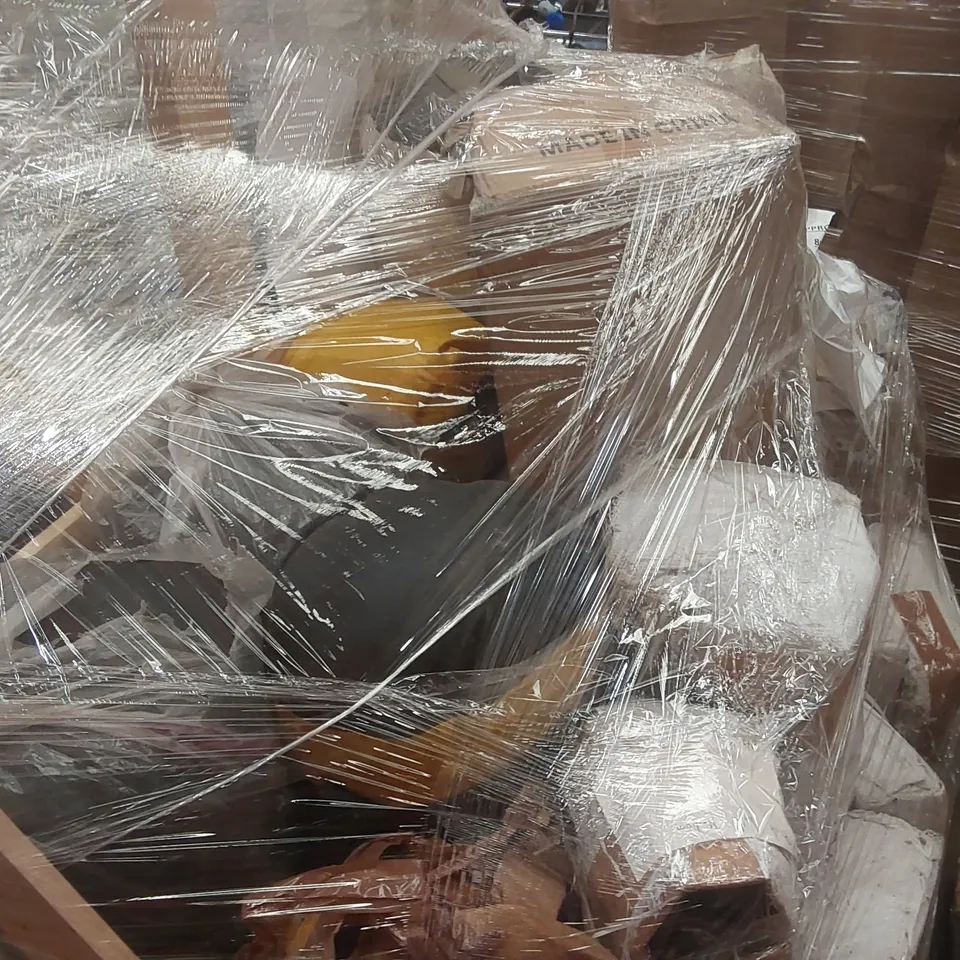 PALLET CONTAINING APPROXIMATELY 8x MIXED PUNCH BAGS