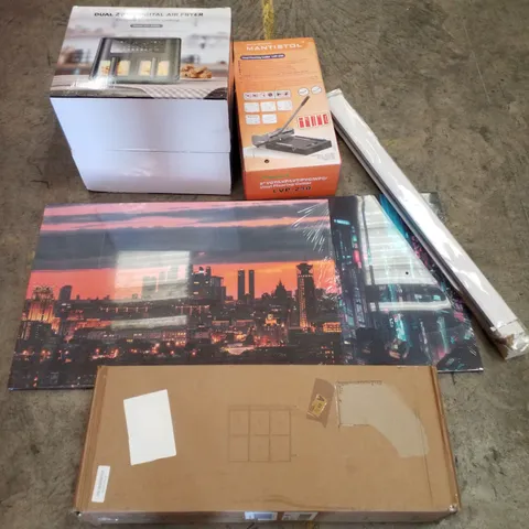 PALLET CONTAINING ASSORTED PRODUCTS INCLUDING DUAL ZONE AIR FRYER, VINYL FLOORING CUTTER, WRAPPED CANVAS PRINTS, ROLLER BLIND & CHEST OF DRAWERS