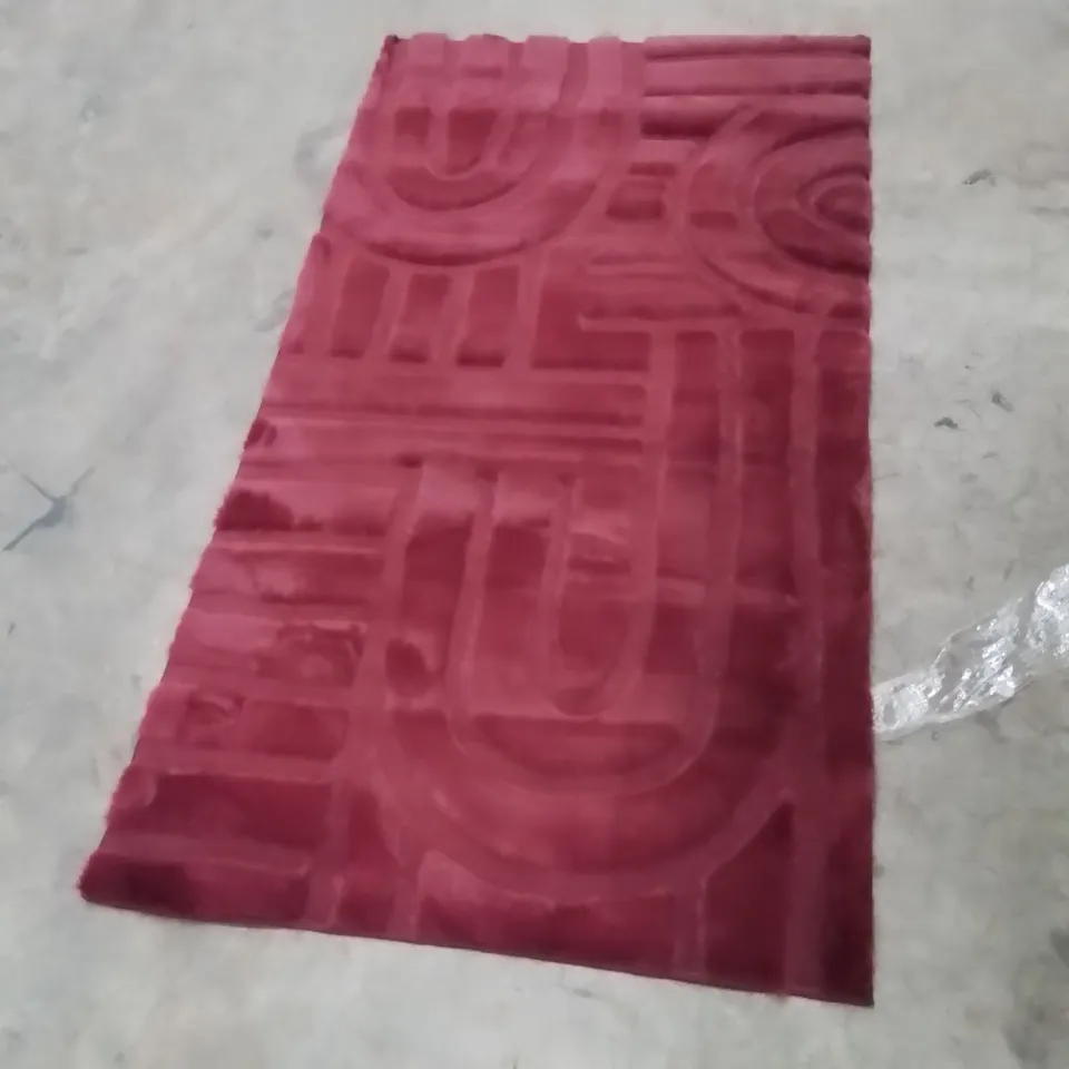 QUALITY DESIGNER AREA RUG - APPROXIMATELY 150X80CM