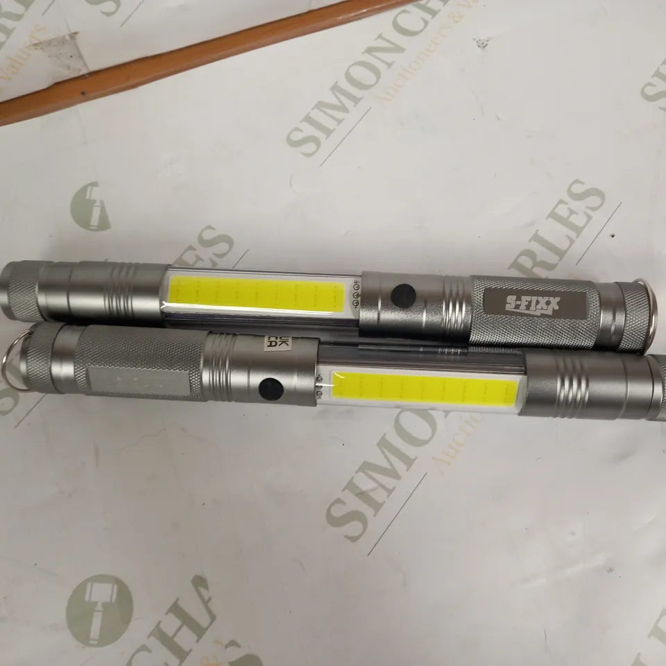 SET OF 2 LED TOURCH SILVER