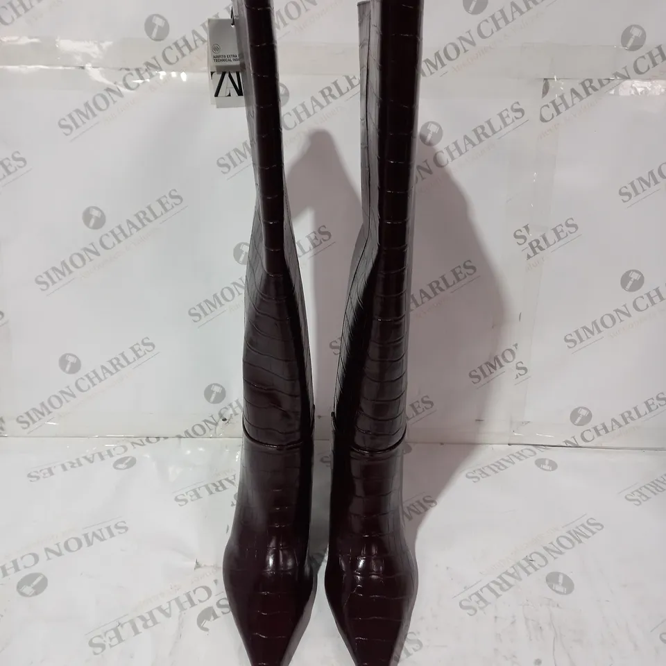 ZARA RED KNEE HIGH BOOTS SIZE 37