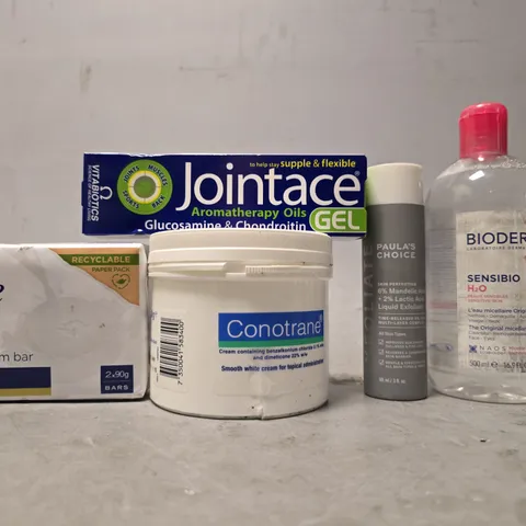 APPROXIMATELY 10 ASSORTED HEALTH & BEAUTY ITEMS TO INCLUDE - CONOTRANE , PAULA'S CHOICE ETC