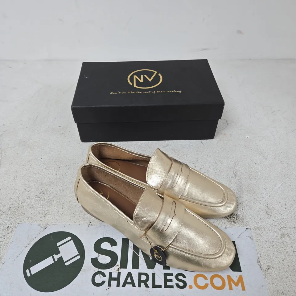 UK 8 ZOIE NV GOLD LEATHER LOAFERS – BOXED
