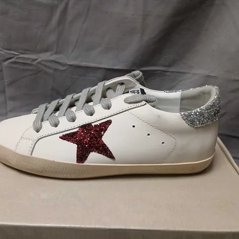 GOLDEN GOOSE SUPERSTAR CLASSIC WITH SPUR – WHITE LEATHER, GLITTER HEEL (EU39) UK 6 