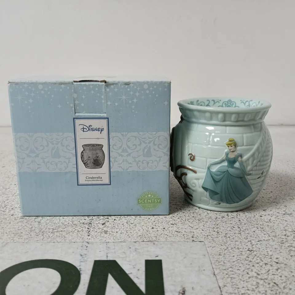 DISNEY CINDERELLA CERAMIC WAX CANDLE HOLDER
