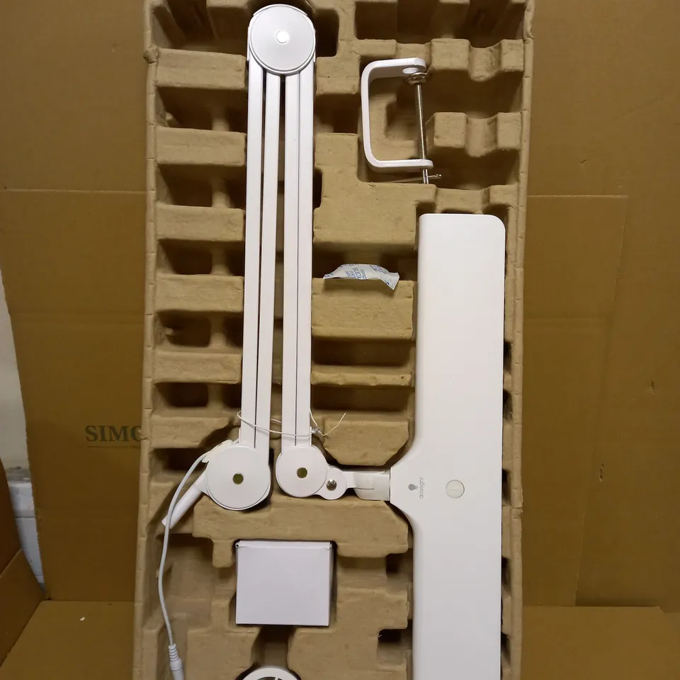 DAYLIGHT LUMI TAST LAMP