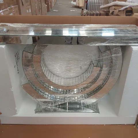 BOXED HOMESDIRECT365 MIRRORED CONSOLE TABLE