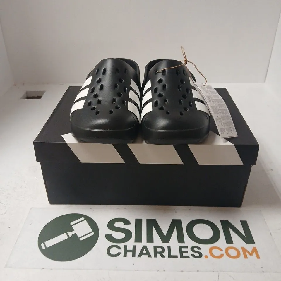 BOXED PAIR OF ADIDAS ADILETTE CLOG 2.0 IN BLACK - UK 7