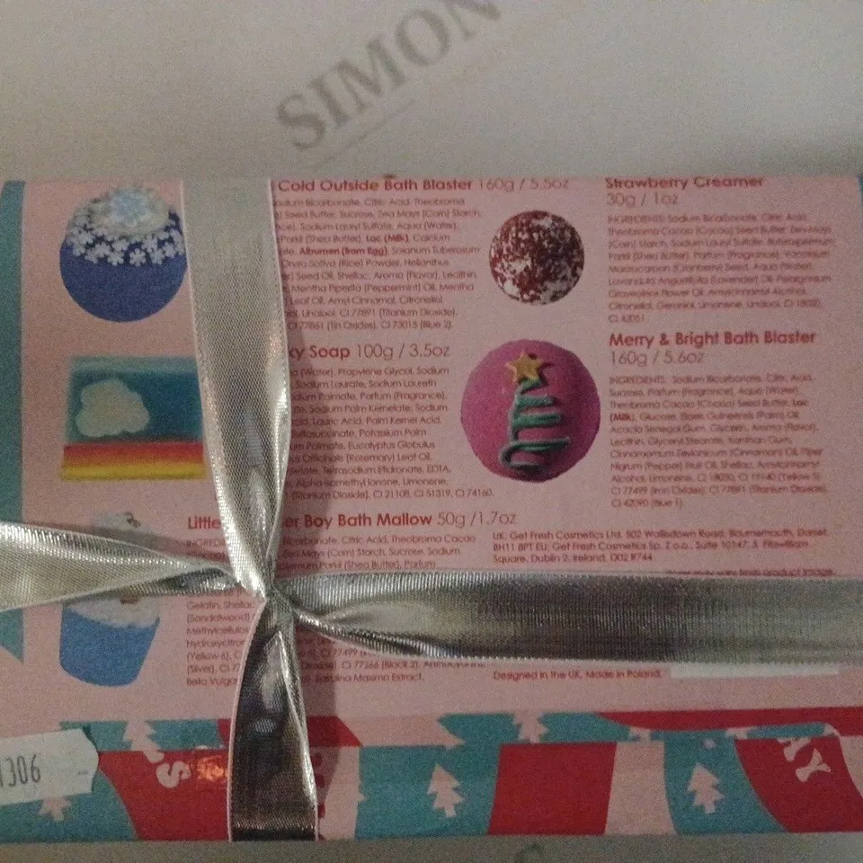 LOT OF 4 BOMB COSMETICS SLEIGH ALL DAY BATH BOMBS & SOAPS GIFT SET
