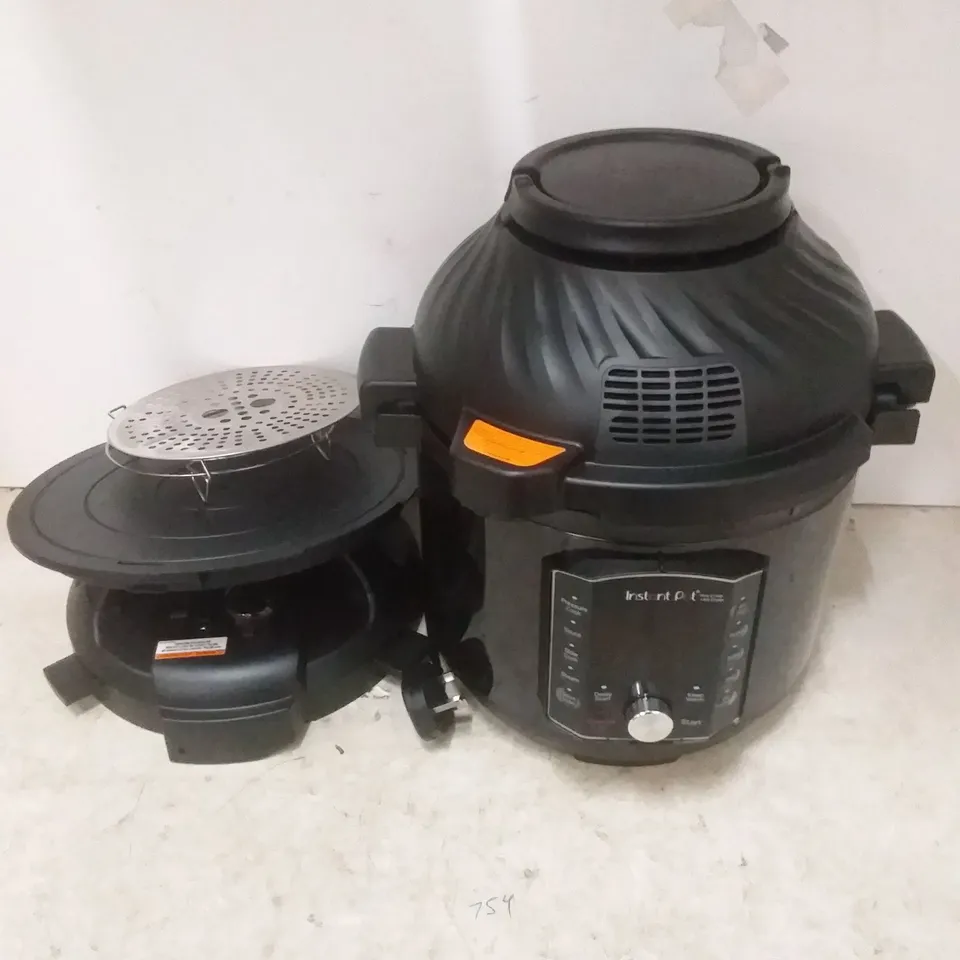 BOXED INSTANT POT PRO CRISP + AIR FRYER 