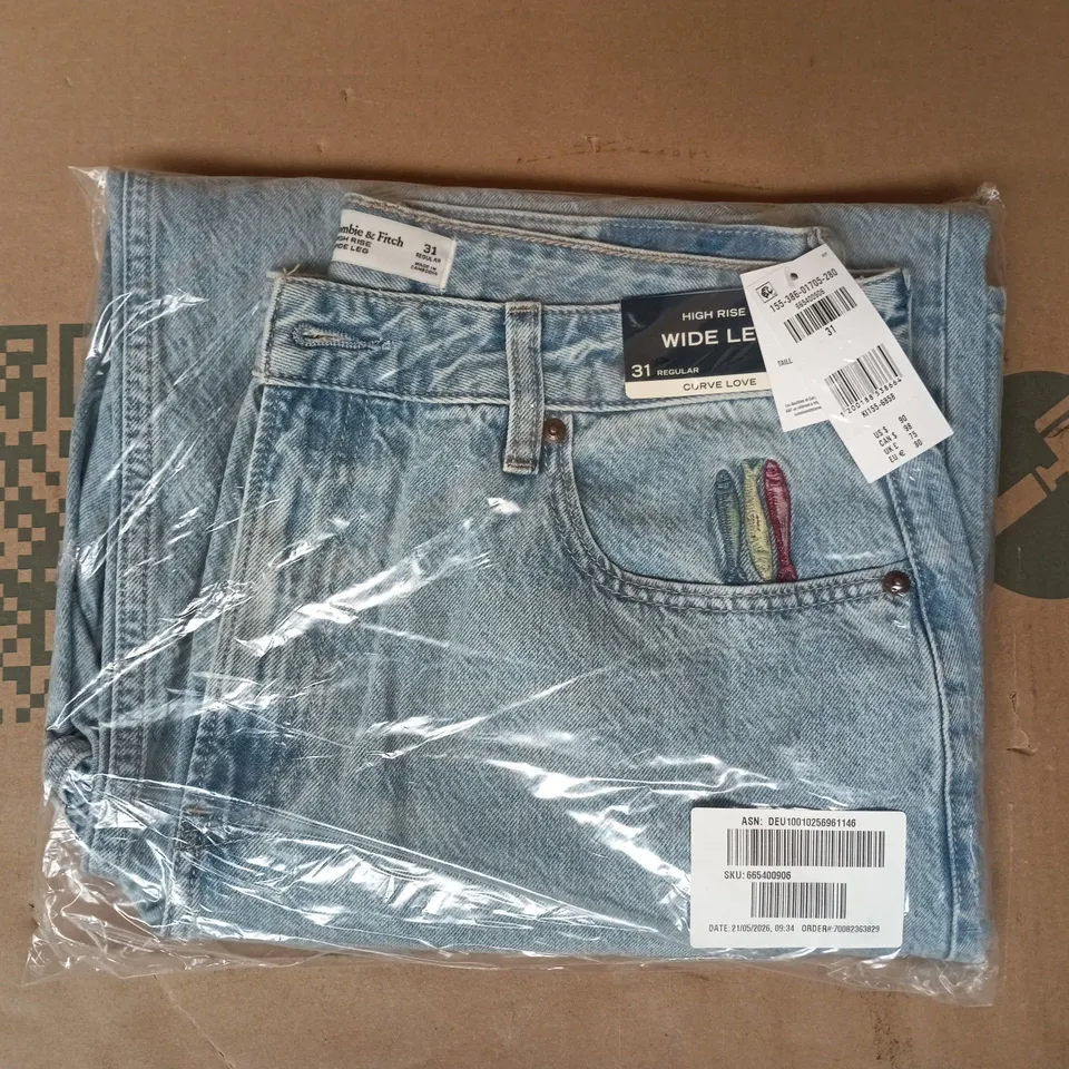 BAGGED ABERCROMBIE & FITCH HIGH RISE WIDE LEG JEANS IN BLUE SIZE 31 REGULAR