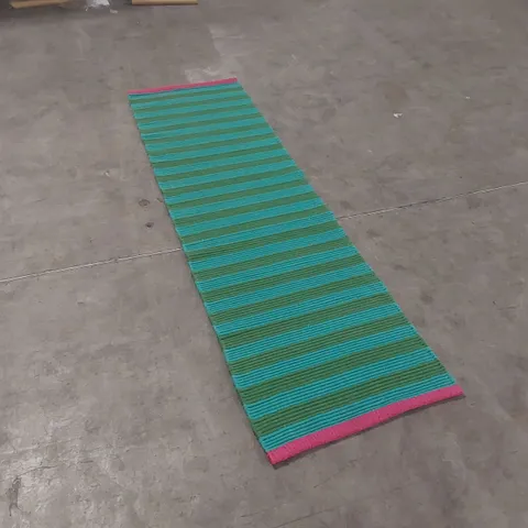 QUALITY DESIGNER RUG - APPROXIMATELY 218 x 60cm