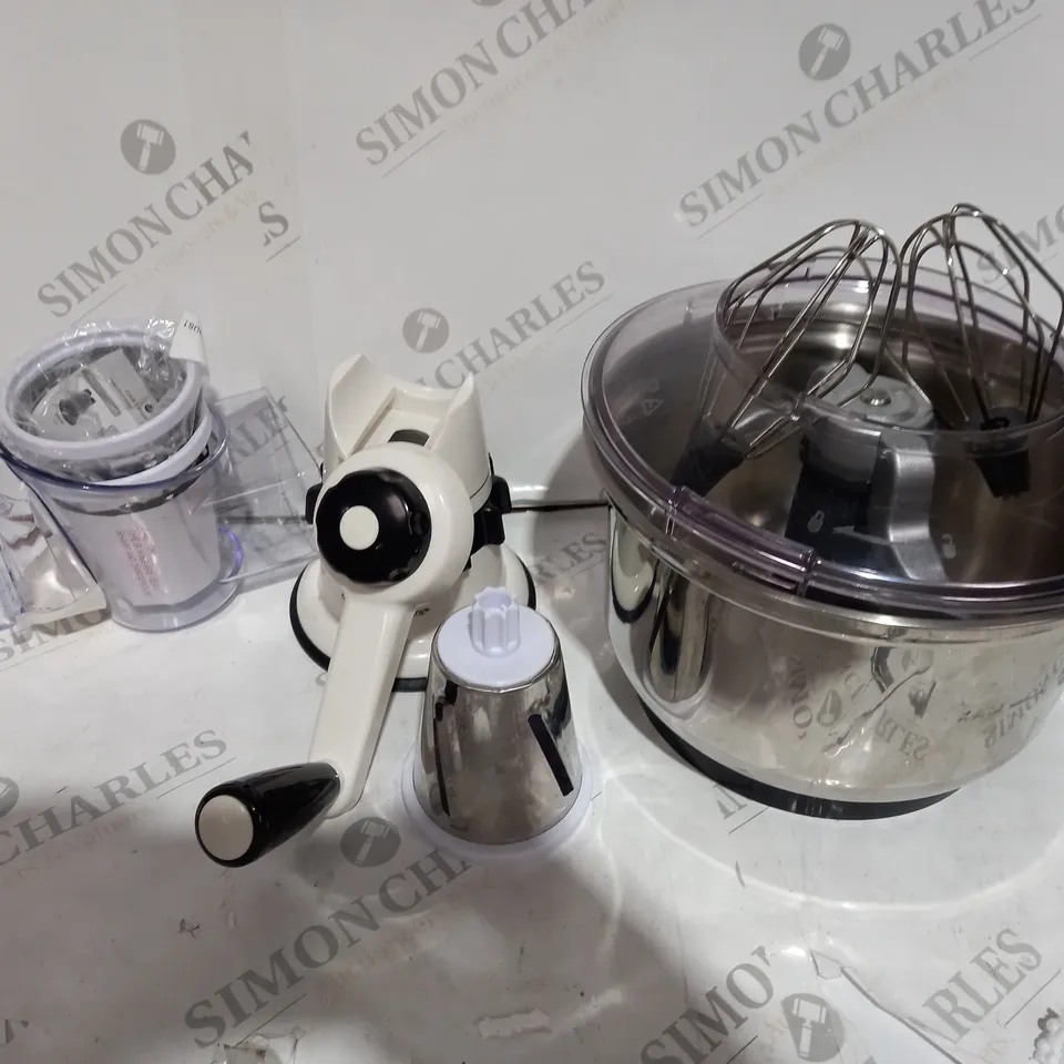 COOKS ESSENTIALS GRATRER AND SLICER WITH WHISKER BOWL 