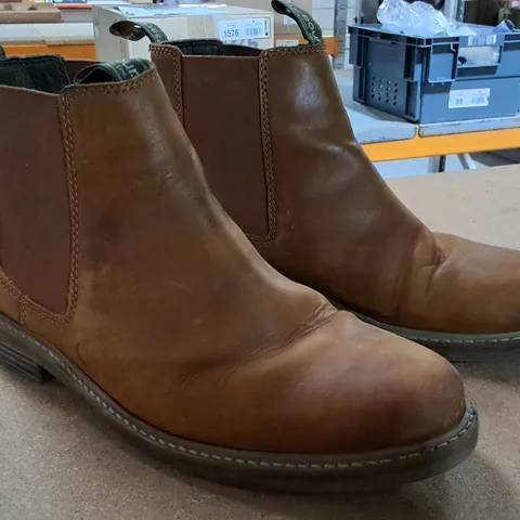 HARBOUR CHELSEA BOOTS SIZE 7
