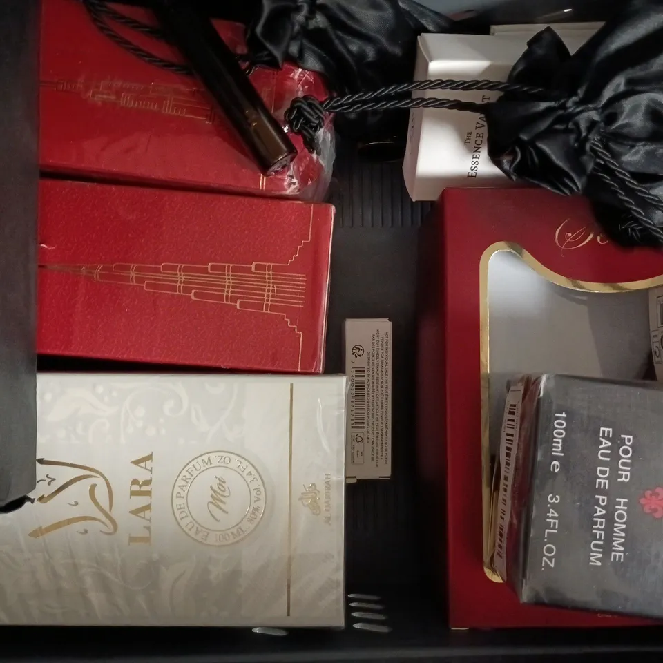 APPROXIMATELY 20 ASSORTED COSMETIC ITEMS TO INCLUDE SECRET SCENTS, WILIO, ETC - COLLECTION ONLY