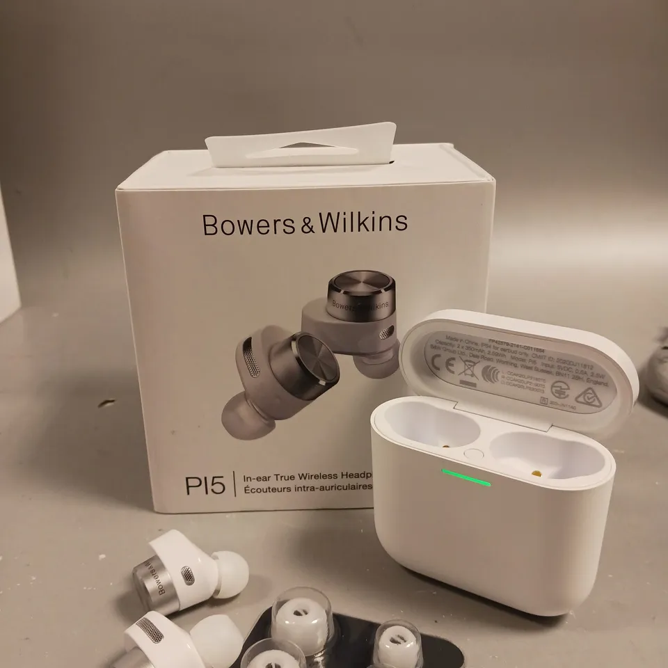 BOXED BOWERS & WILKINS PI5 TRUE WIRELESS EARPHONES 