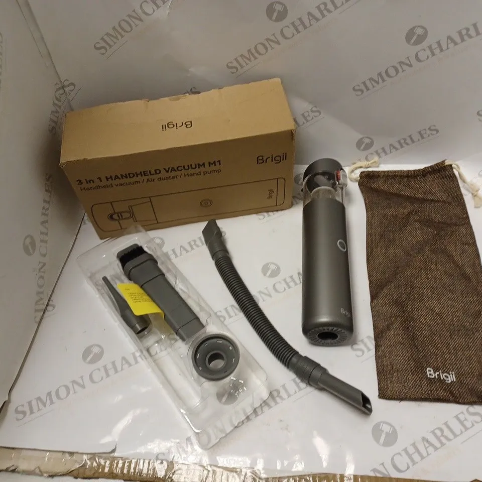 BOXED BRIGII M1 HANDHELD VACUUM / AIR DUSTER WITH CARRY BAG, ACCESSORIES AND USER GUIDE