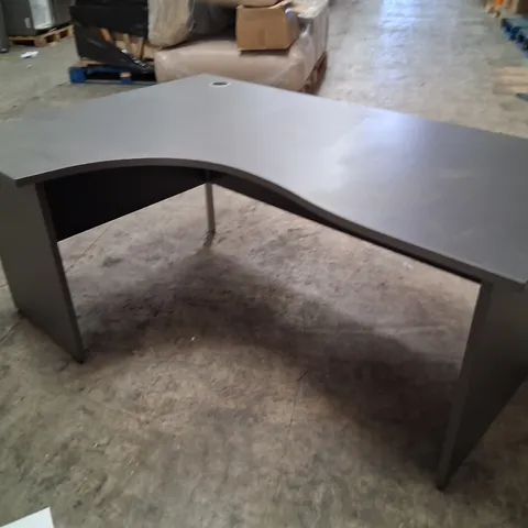 DESIGNER CURVED DESK