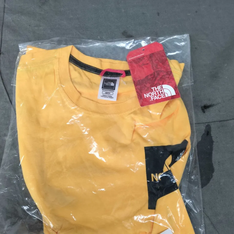 THE NORTH FACE MEN'S T‑SHIRT – YELLOW – UK XS (XS) 
