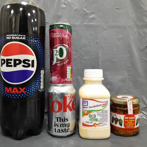 APPROXIMATELY 10 ASSORTED FOOD/DRINK PRODUCTS TO INCLUDE PEPSI MAX BOTTLE, J20 , DIET COKE, ETC