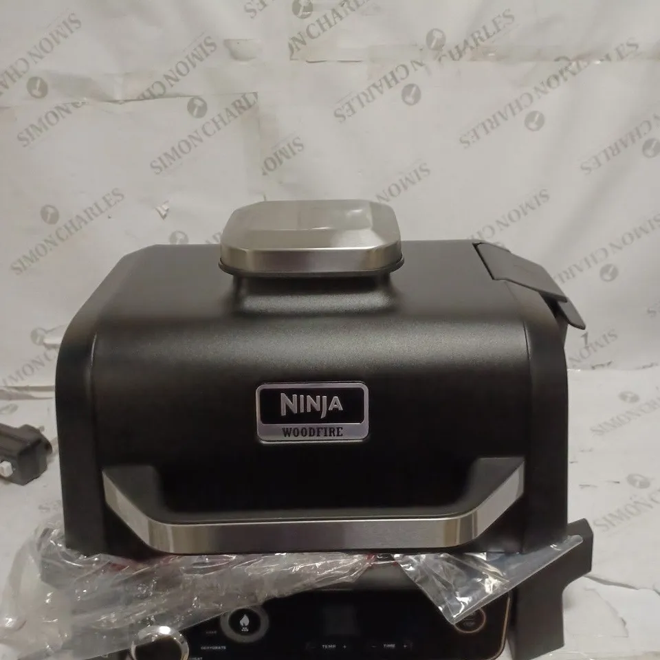 NINJA WOODFIRE ELECTRIC BBQ GRILL & SMOKER WITH AIR FRY FUNCTION OG701UKQ