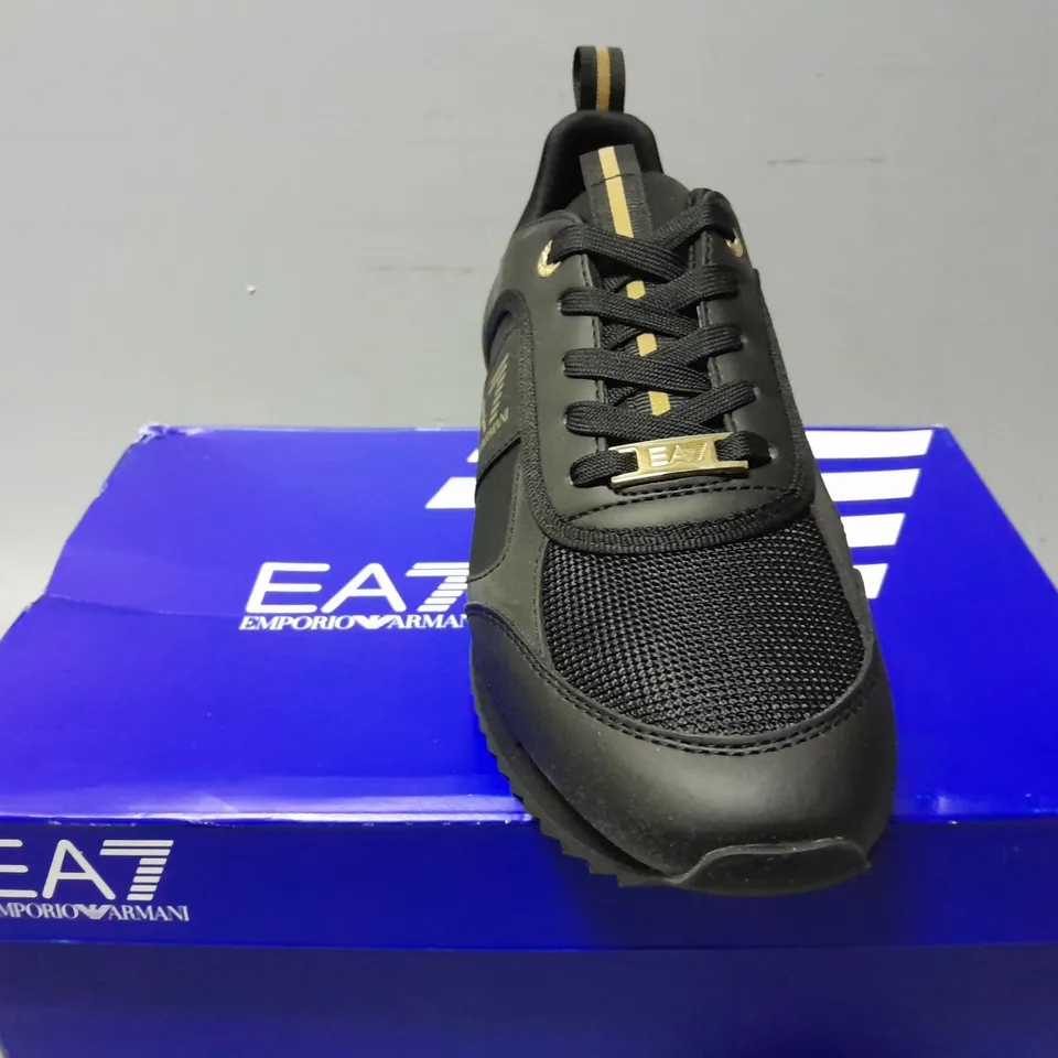 BOXED EA7 SNEAKER BLACK TRAINERS - UK 6 