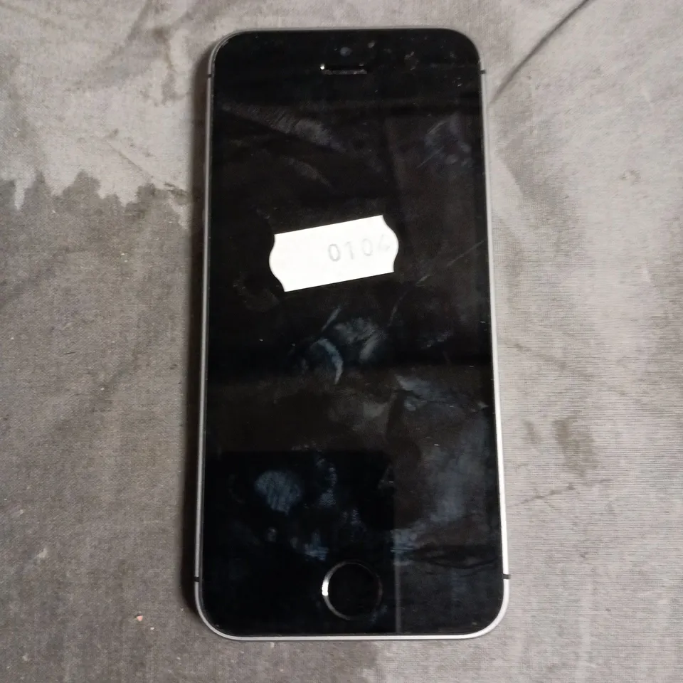 APPLE IPHONE SE SMARTPHONE 