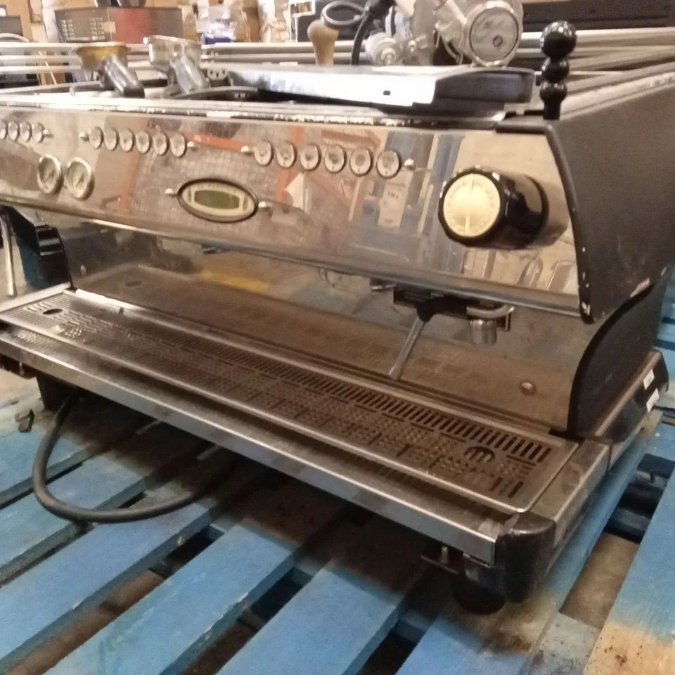 LA MARZOCCO 3 GROUP COMMERCIAL ESPRESSO MACHINE 