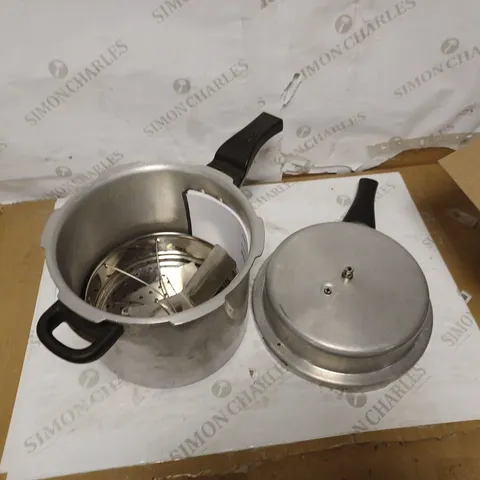 PRESTIGE HIGH DOME PRESSURE COOKER