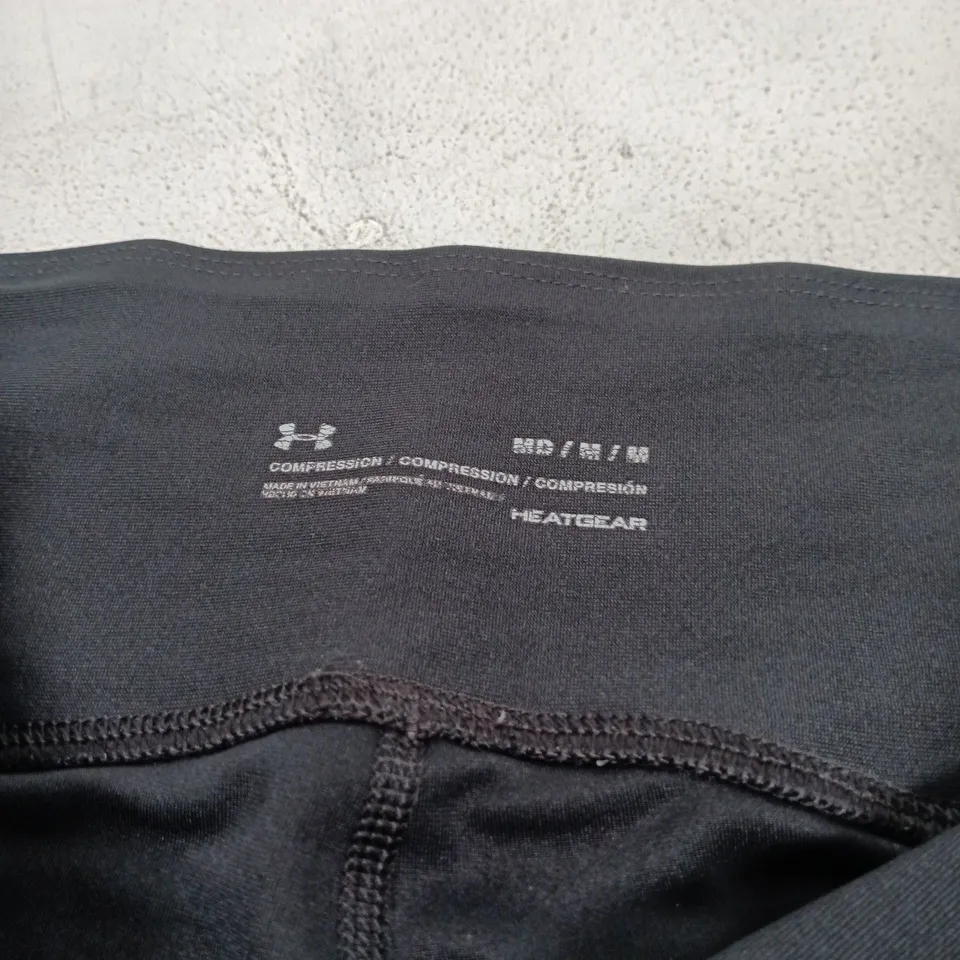 UNDER ARMOUR BLACK LEGGINGS MEDIUM