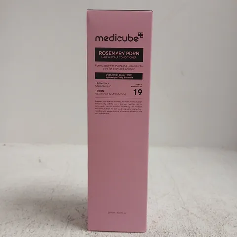 MEDICUBE ROSEMARY PDRN HAIR & SCALP CONDITIONER (250ML)