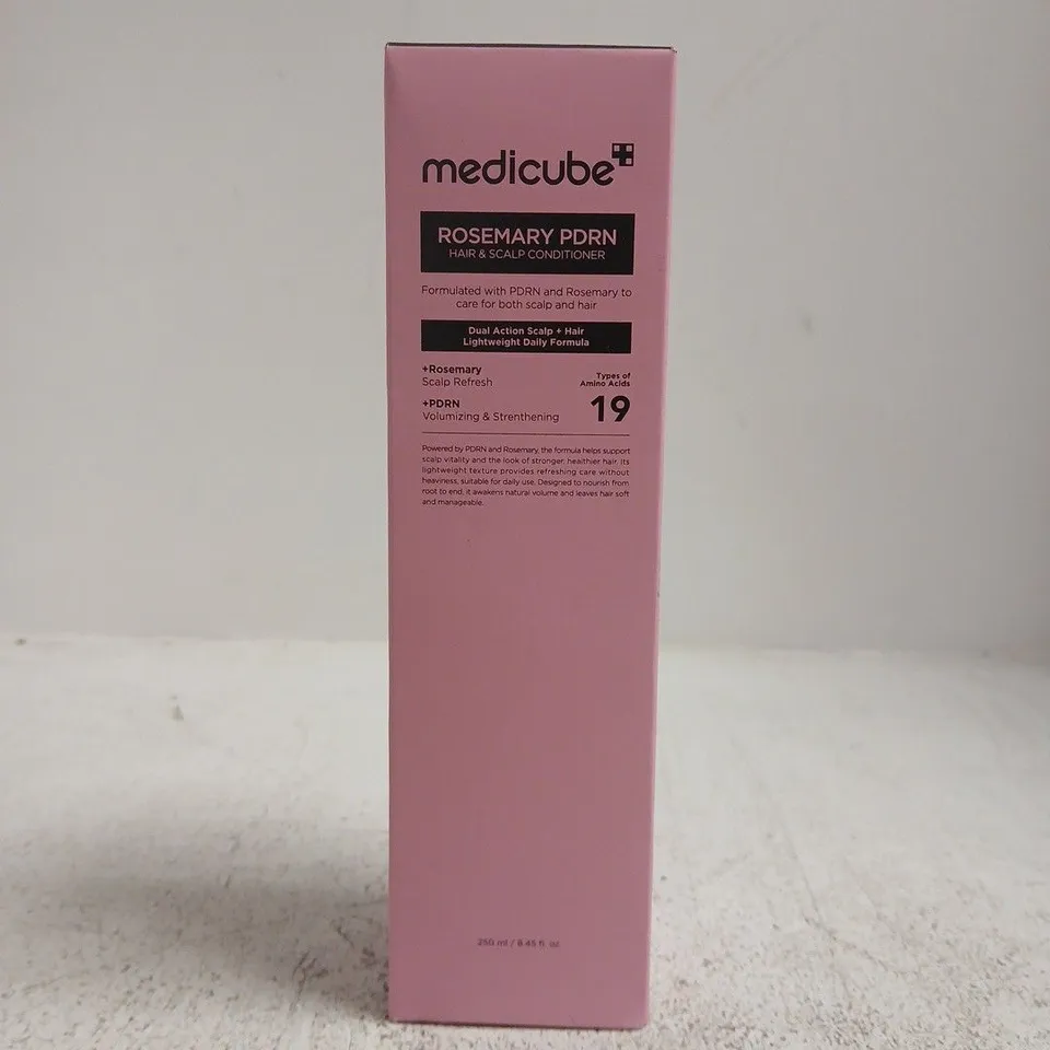 MEDICUBE ROSEMARY PDRN HAIR & SCALP CONDITIONER (250ML)