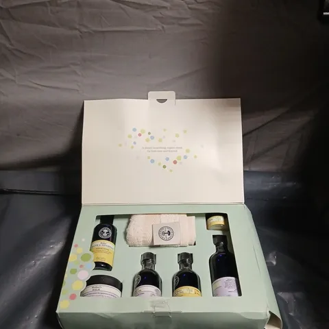 ORGANIC MOTHER & BABY COLLECTION GIFT SET – BATH & BODY 