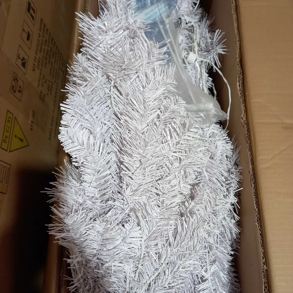 BOXED 6FT WHITE REGAL PRELIT MULTIFUNCTION CHRISTMAS TREE  RRP £149.99