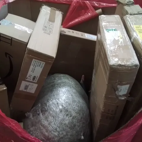 PALLET CONTAINING VARIOUS ASSORTED BOXED HOUSEHOLD ITEMS TO INCLUDE: ROLLER BLINDS, LARGE THROW, CERAMIC HOBS AND LOTS MORE UNMARKED BOXED ITEMS