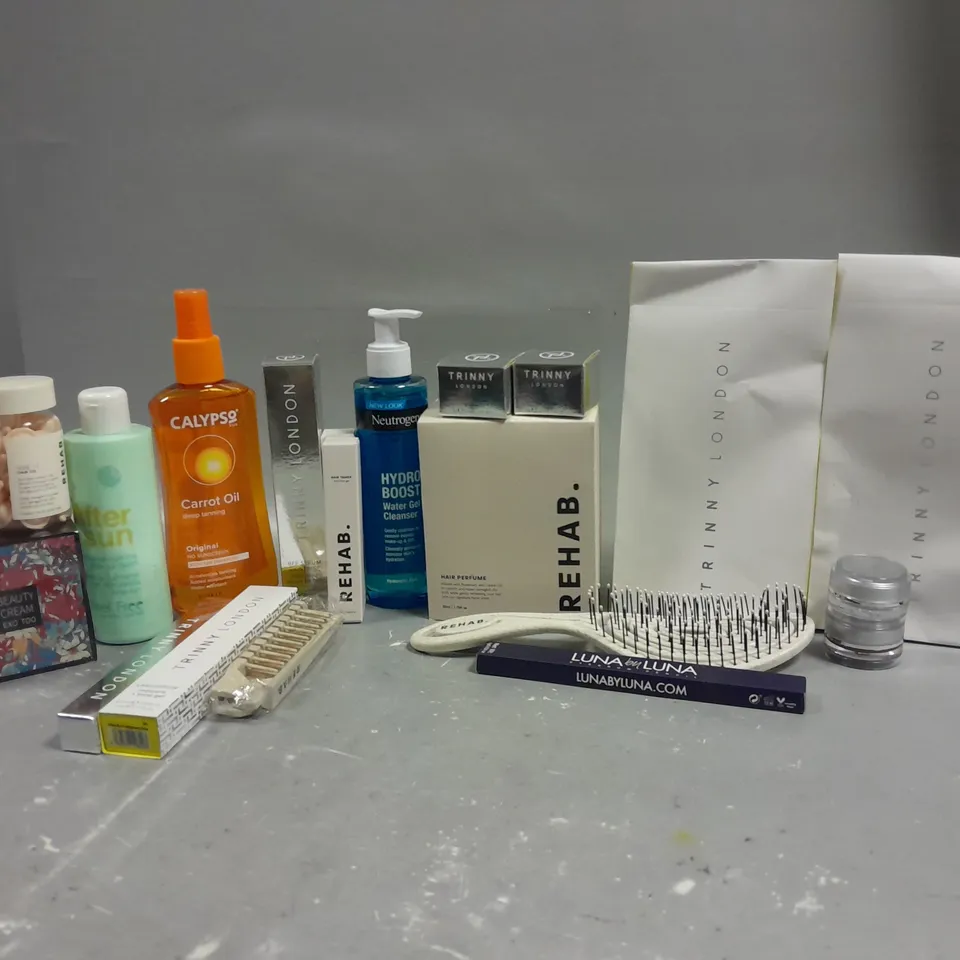 BOX OF APPROXIMATELY 15 ASSORTED COSMETIC ITEMS TO INCLUDE- REHAB HAIR PERFUME - REHAB HAIRBRUSH - CALYPSO DEEP TANNING, ETC.