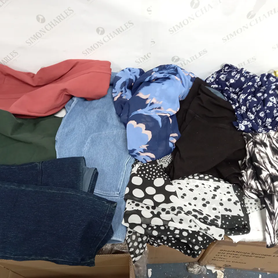 LARGE BOX OF ASSORTED CLOTHING ITEMS TOO INCLUDE TOPS , DRESSES AND JEANS COMING IN DIFFERENT COLOURS AND SIZES 